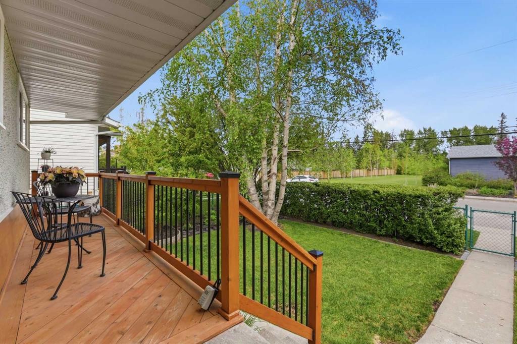 









8343


48

Avenue Northwest,
Calgary,




AB
T3B 2A9

