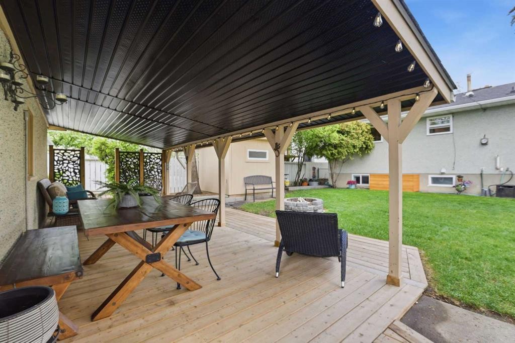 









8343


48

Avenue Northwest,
Calgary,




AB
T3B 2A9

