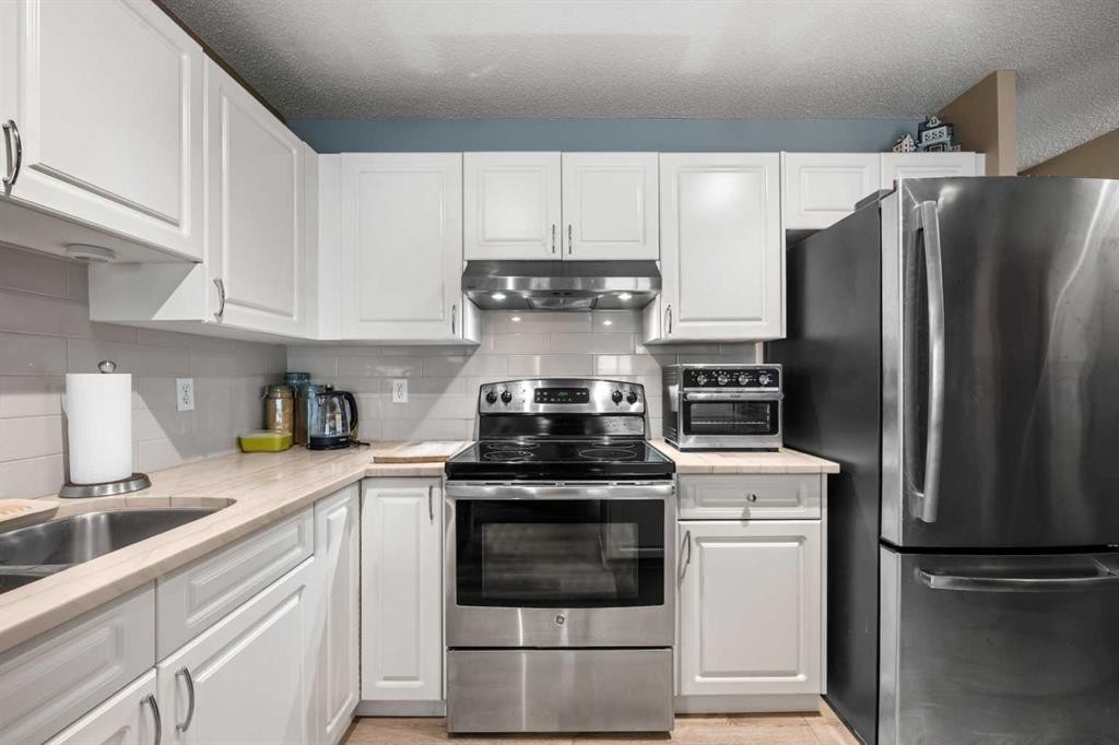 









118


Somervale

Point Southwest,
Calgary,




AB
T2Y 3K4

