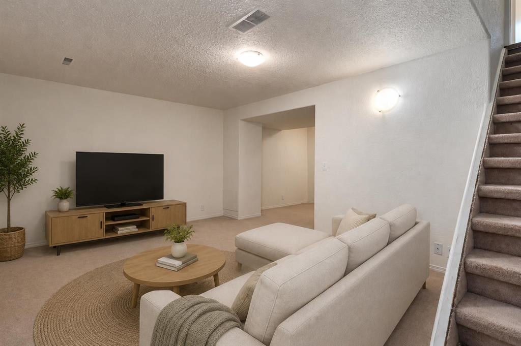 









5625


Silverdale

Drive Northwest, 31,
Calgary,




AB
T3B 4N5

