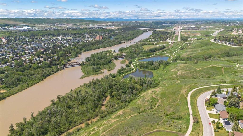 









5625


Silverdale

Drive Northwest, 31,
Calgary,




AB
T3B 4N5

