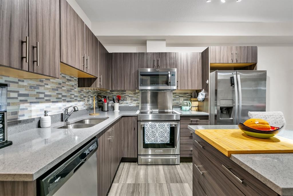 









215


Legacy

Boulevard Southeast, 3305,
Calgary,




AB
T2X 3Z6

