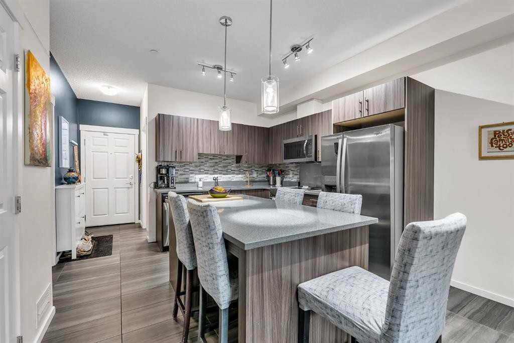 









215


Legacy

Boulevard Southeast, 3305,
Calgary,




AB
T2X 3Z6

