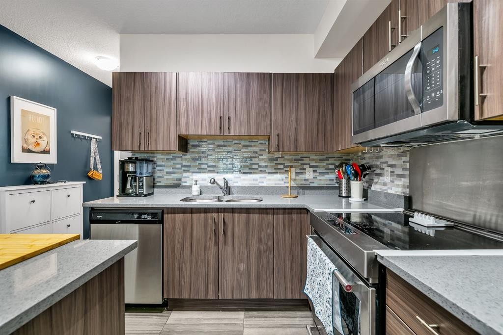 









215


Legacy

Boulevard Southeast, 3305,
Calgary,




AB
T2X 3Z6

