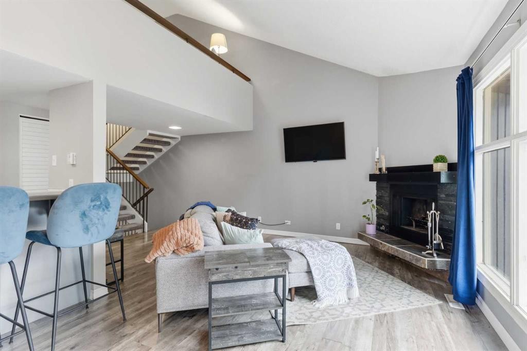 









2225


Oakmoor

Drive Southwest, 57,
Calgary,




AB
T2V 4N6

