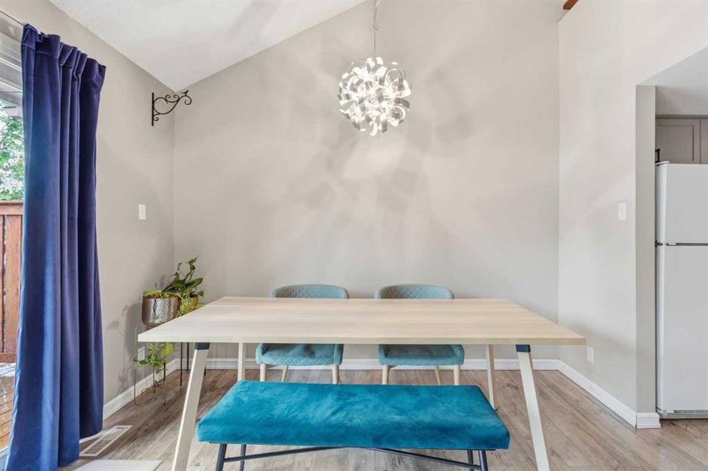 









2225


Oakmoor

Drive Southwest, 57,
Calgary,




AB
T2V 4N6

