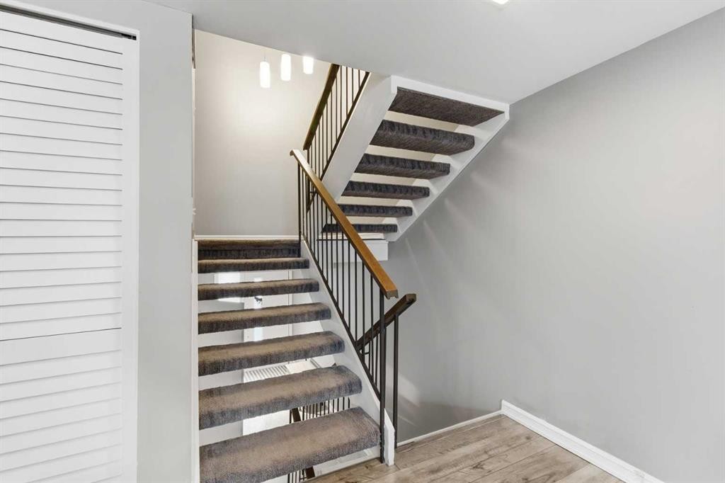 









2225


Oakmoor

Drive Southwest, 57,
Calgary,




AB
T2V 4N6

