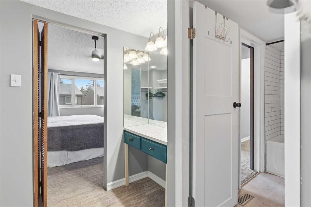 









2225


Oakmoor

Drive Southwest, 57,
Calgary,




AB
T2V 4N6

