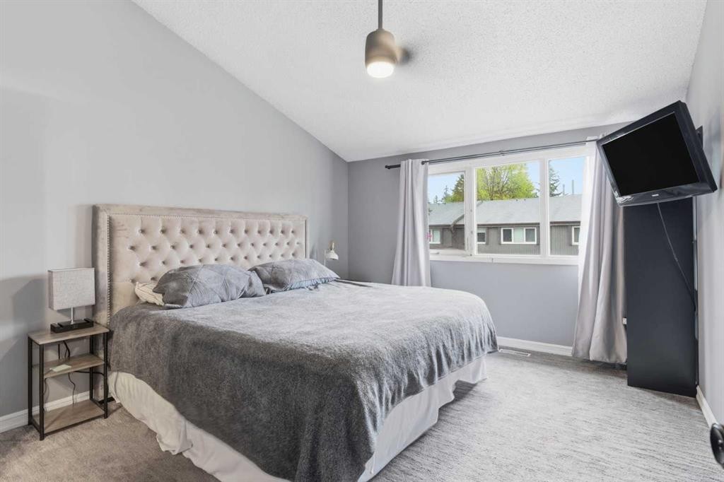 









2225


Oakmoor

Drive Southwest, 57,
Calgary,




AB
T2V 4N6


