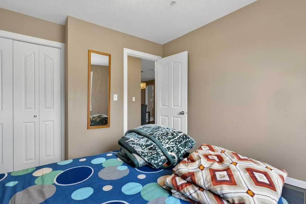 









7210


80

Avenue Northeast, 225,
Calgary,




AB
T3J 0N7


