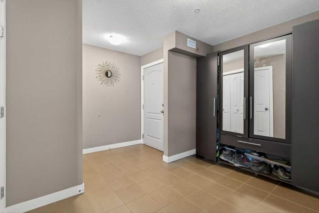 









7210


80

Avenue Northeast, 225,
Calgary,




AB
T3J 0N7

