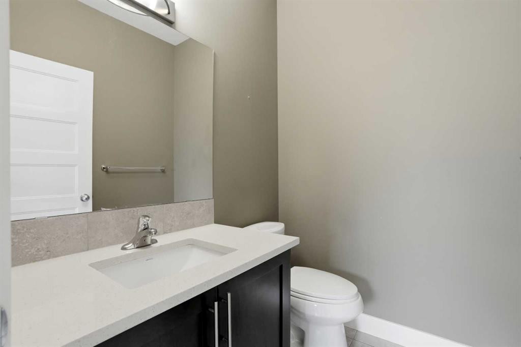









112


23

Avenue Northeast, 2,
Calgary,




AB
T2E 1V5

