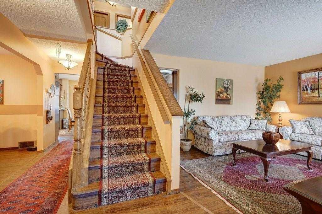 









163


Shannon

Circle Southwest,
Calgary,




AB
T2Y 2L1

