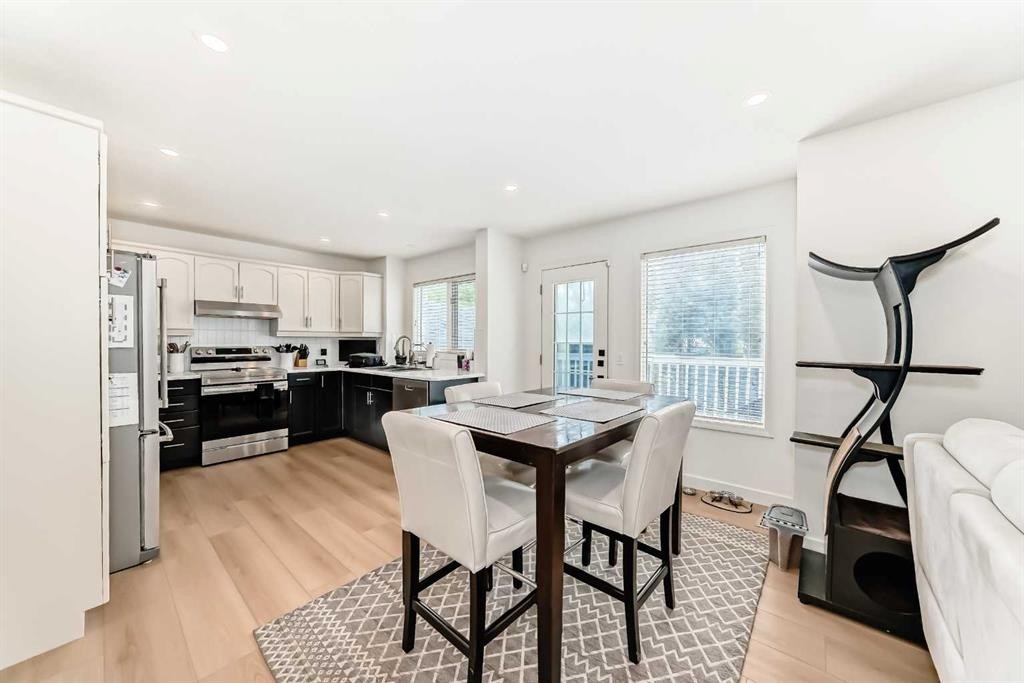 









163


Shannon

Circle Southwest,
Calgary,




AB
T2Y 2L1

