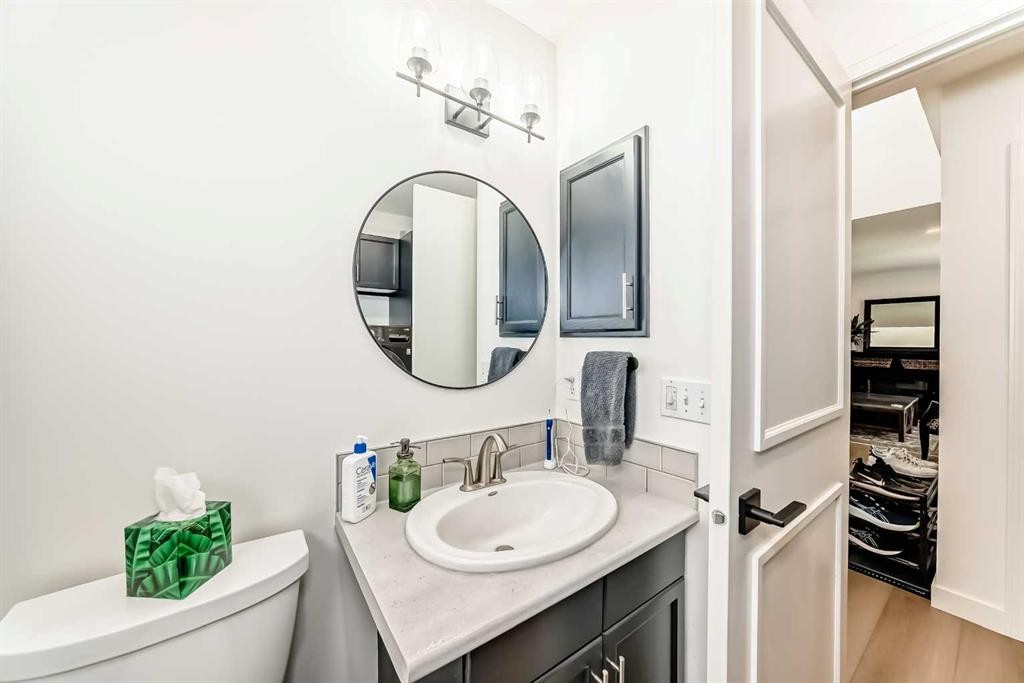 









163


Shannon

Circle Southwest,
Calgary,




AB
T2Y 2L1

