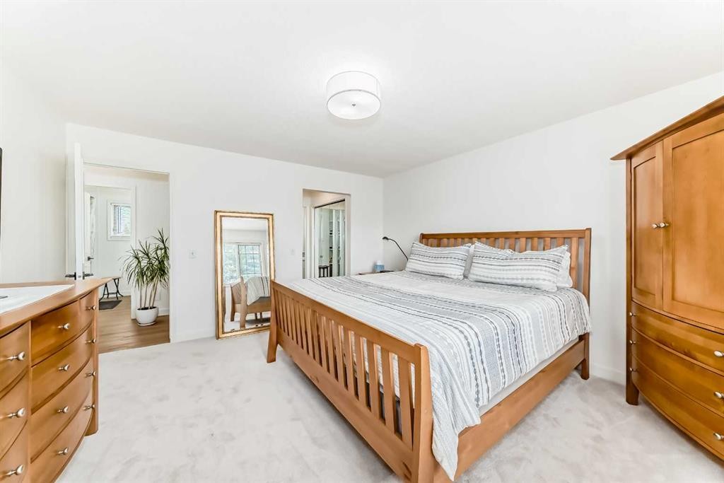 









163


Shannon

Circle Southwest,
Calgary,




AB
T2Y 2L1

