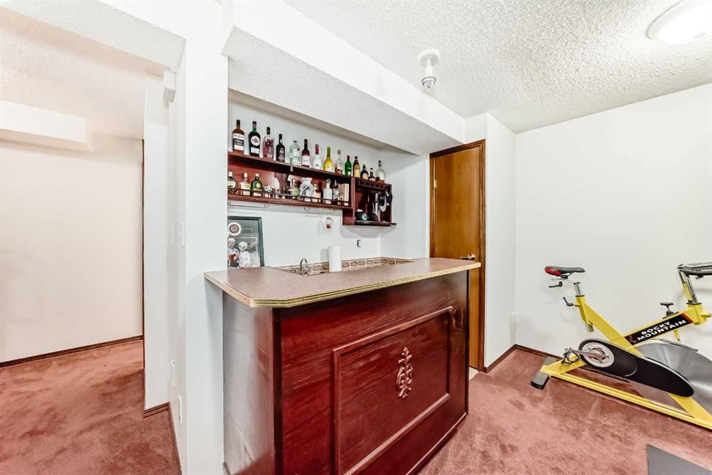 









163


Shannon

Circle Southwest,
Calgary,




AB
T2Y 2L1

