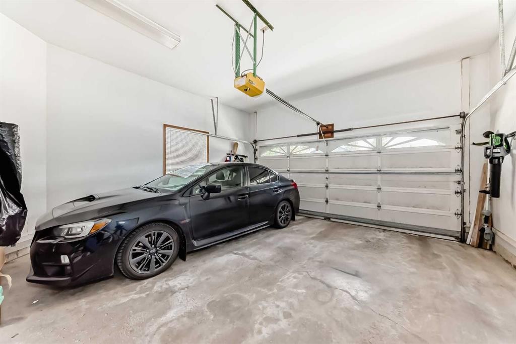









163


Shannon

Circle Southwest,
Calgary,




AB
T2Y 2L1

