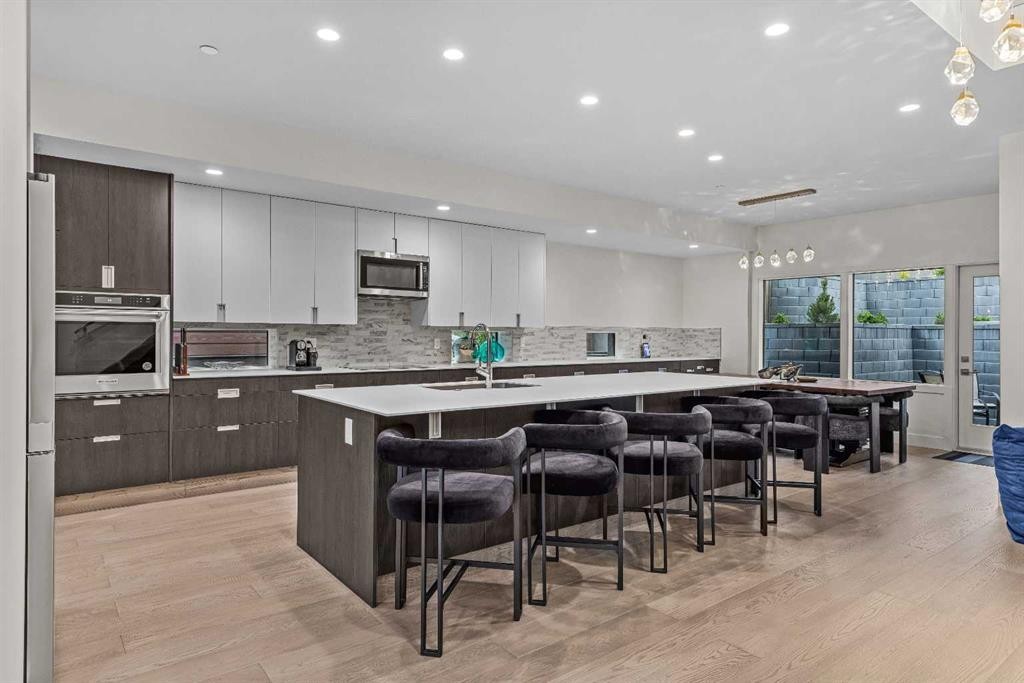 









254A


Three Sisters

Drive,
Canmore,




AB
T1W 2M7

