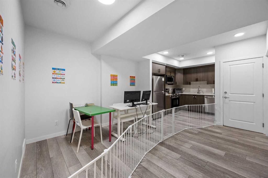 









288


Lucas

Boulevard Northwest,
Calgary,




AB
T3P 1X2

