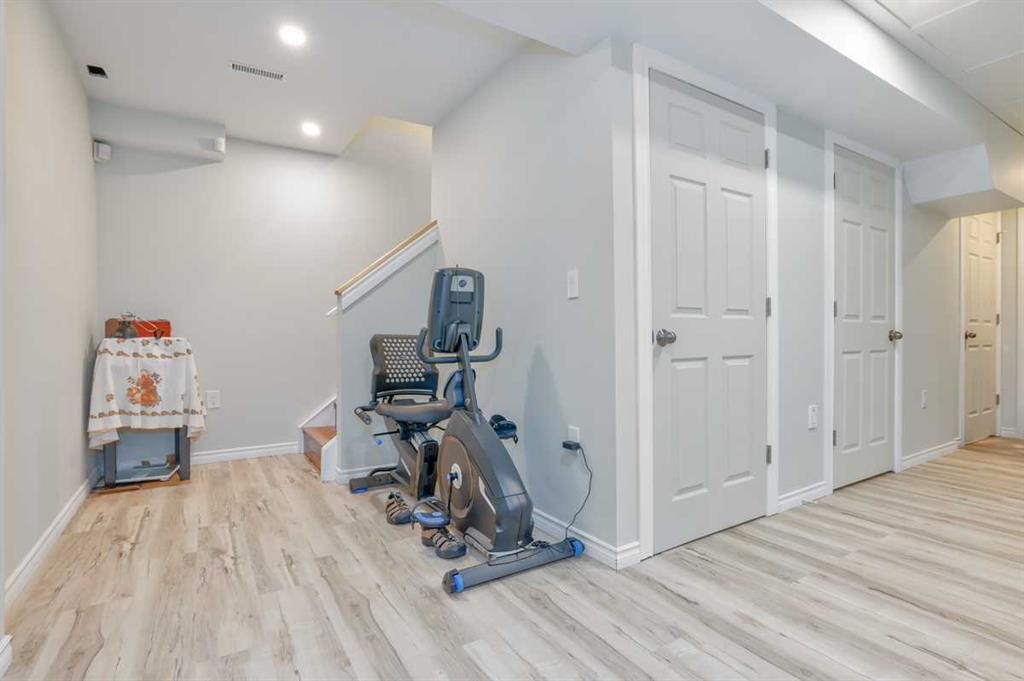 









42


Royal Birch

Landing Northwest,
Calgary,




AB
T3G 5R3

