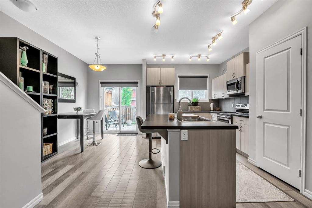 









72


Legacy

Mews Southeast,
Calgary,




AB
T2X 0Y5

