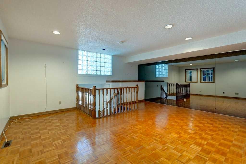 









1921


6

Street Southeast,
Calgary,




AB
T2G 2Y3

