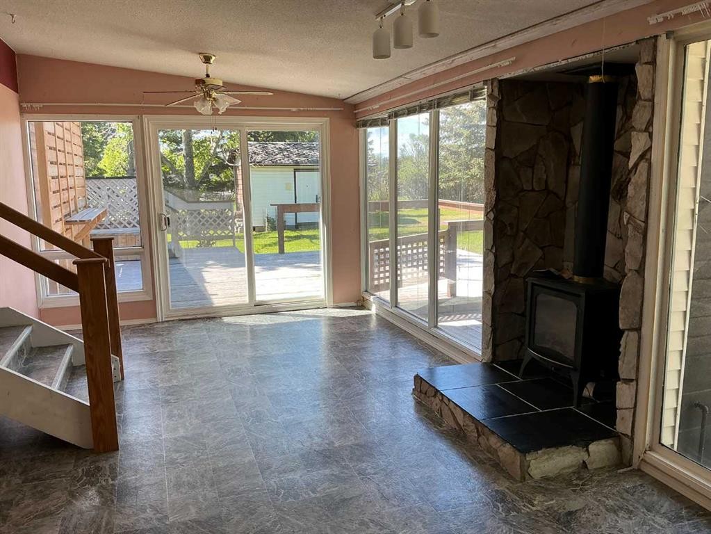









299


3rd

Avenue Southeast,
Diamond Valley,




AB
T0L 0H0

