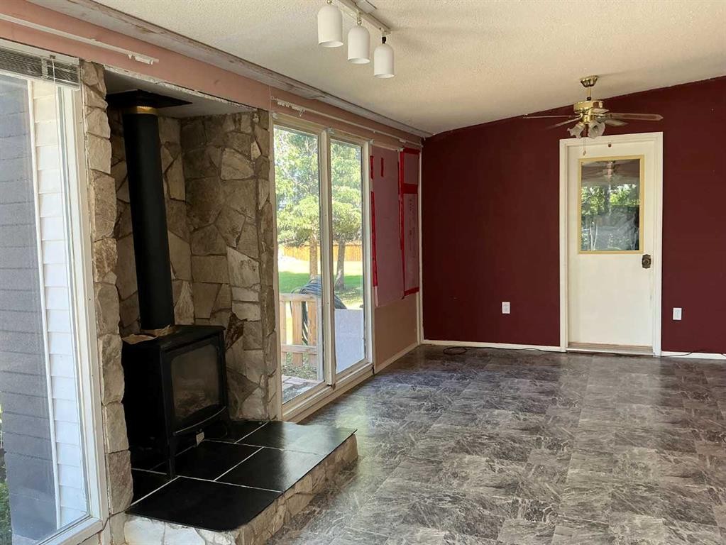 









299


3rd

Avenue Southeast,
Diamond Valley,




AB
T0L 0H0

