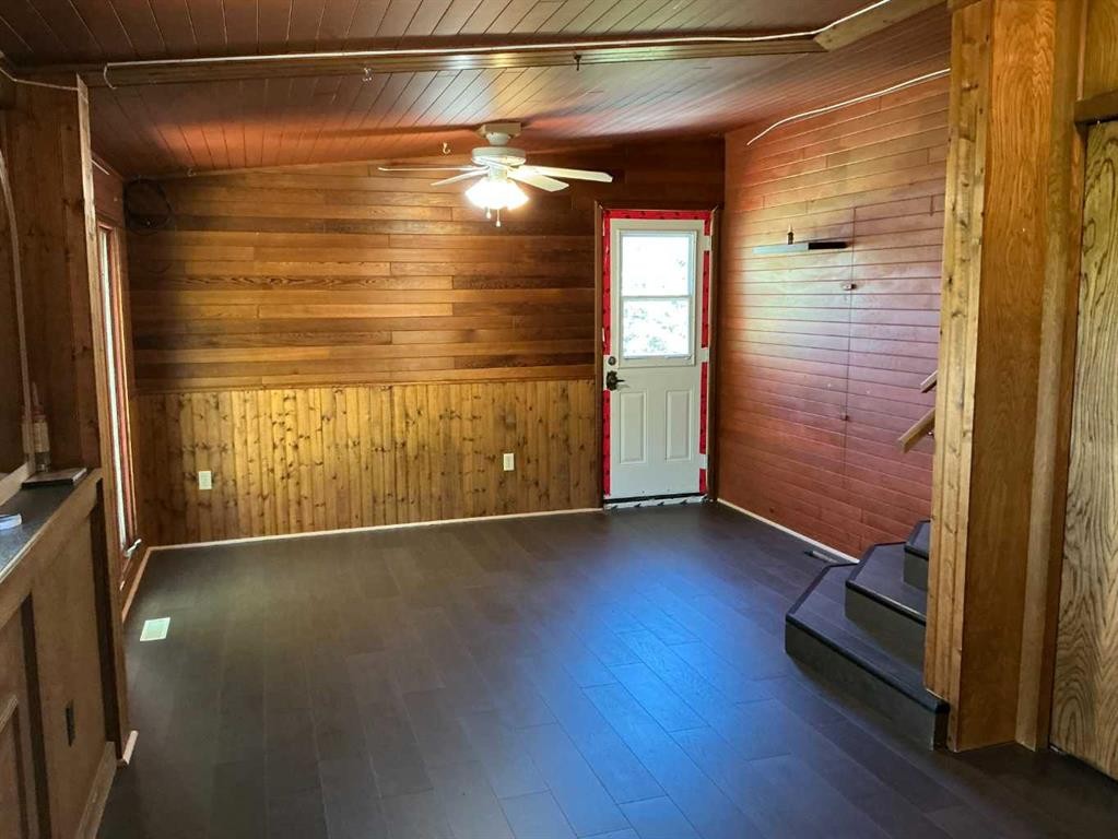 









299


3rd

Avenue Southeast,
Diamond Valley,




AB
T0L 0H0

