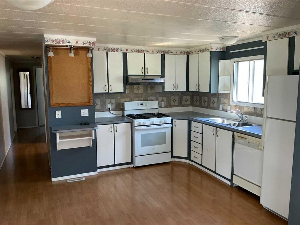 









299


3rd

Avenue Southeast,
Diamond Valley,




AB
T0L 0H0

