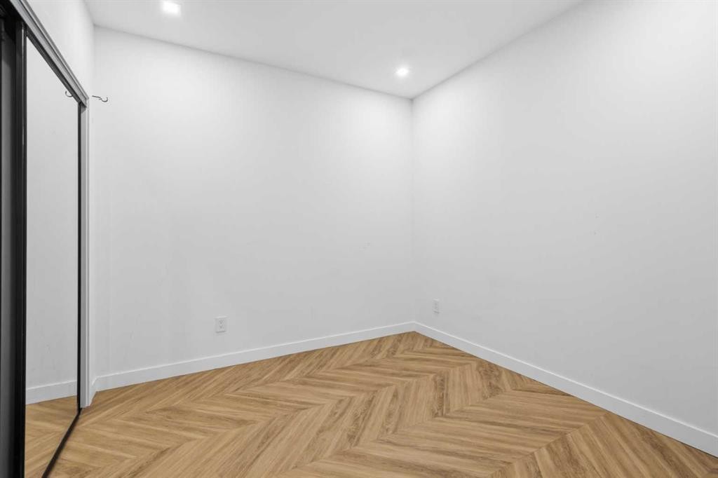 









8445


Broadcast

Avenue Southwest, 307,
Calgary,




AB
T3H 6B6

