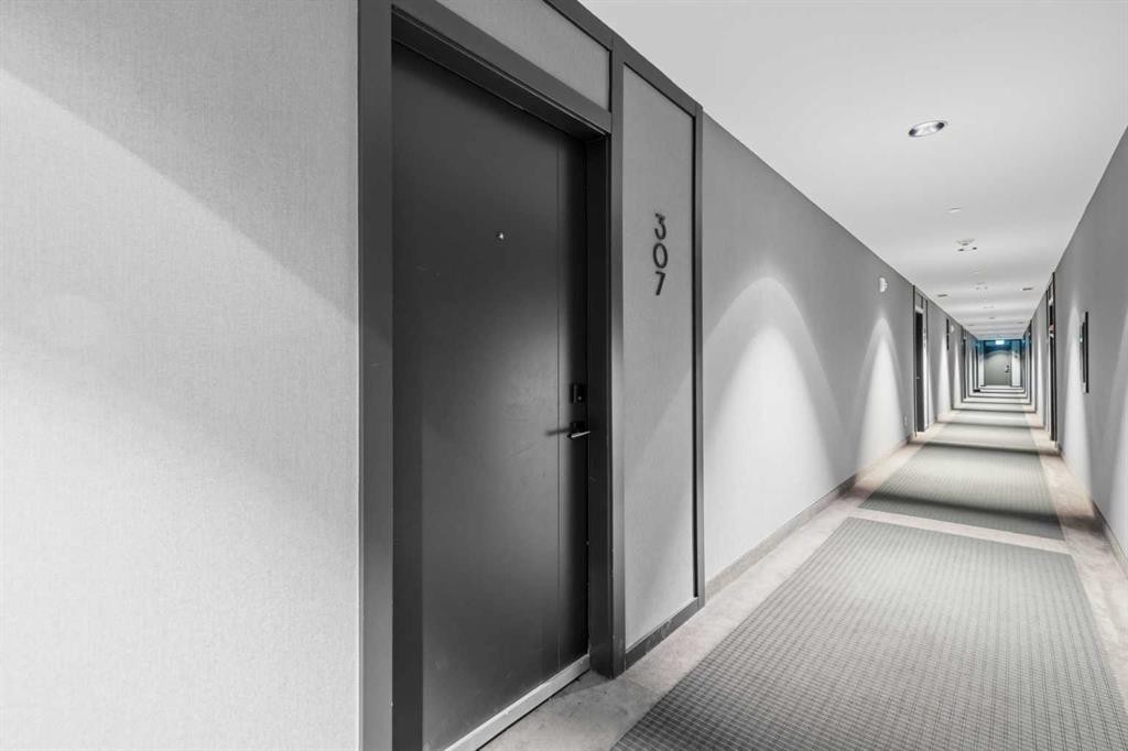 









8445


Broadcast

Avenue Southwest, 307,
Calgary,




AB
T3H 6B6

