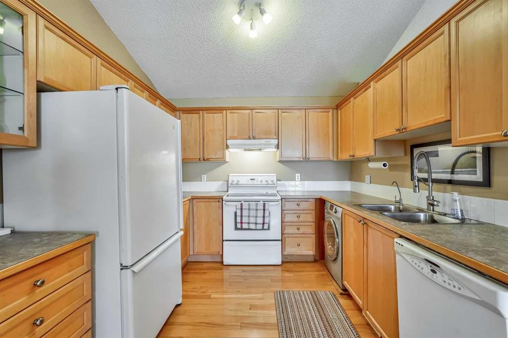 









236


Covepark

Close Northeast,
Calgary,




AB
T3K 5R3

