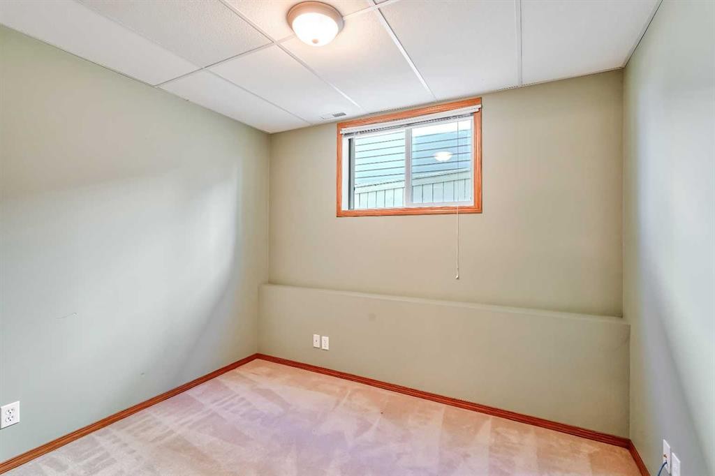 









236


Covepark

Close Northeast,
Calgary,




AB
T3K 5R3

