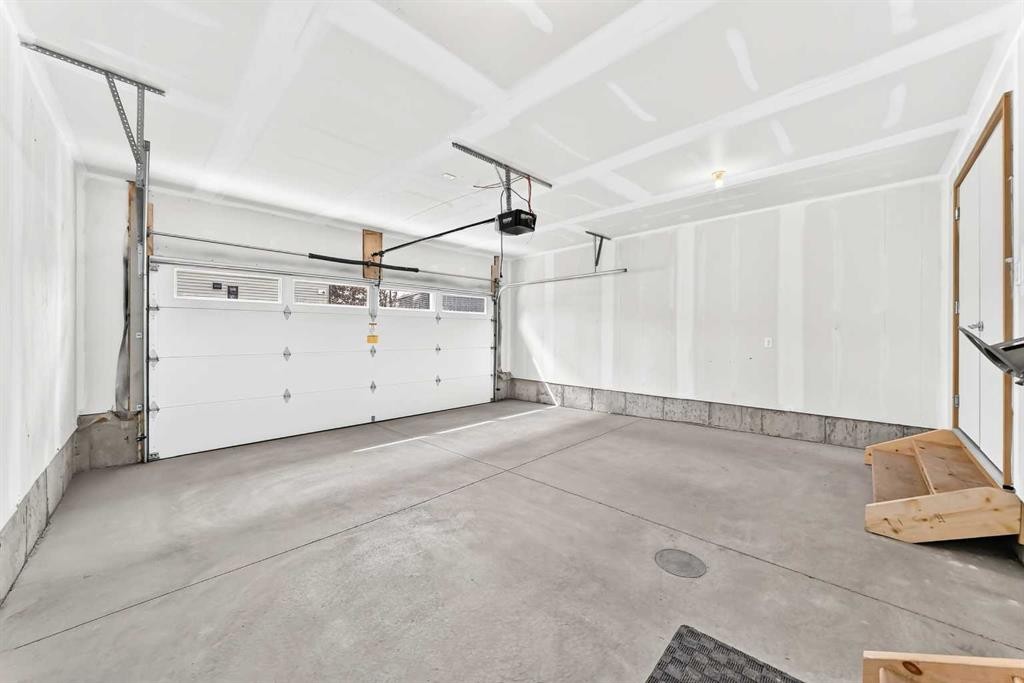 









335


Creekside

Boulevard Southwest, 802,
Calgary,




AB
T2X 5L1


