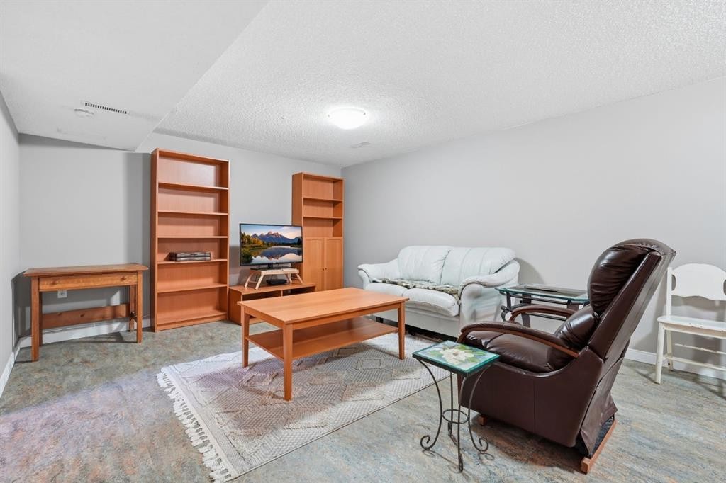 









124


Cantrell

Place Southwest,
Calgary,




AB
T2W1X2

