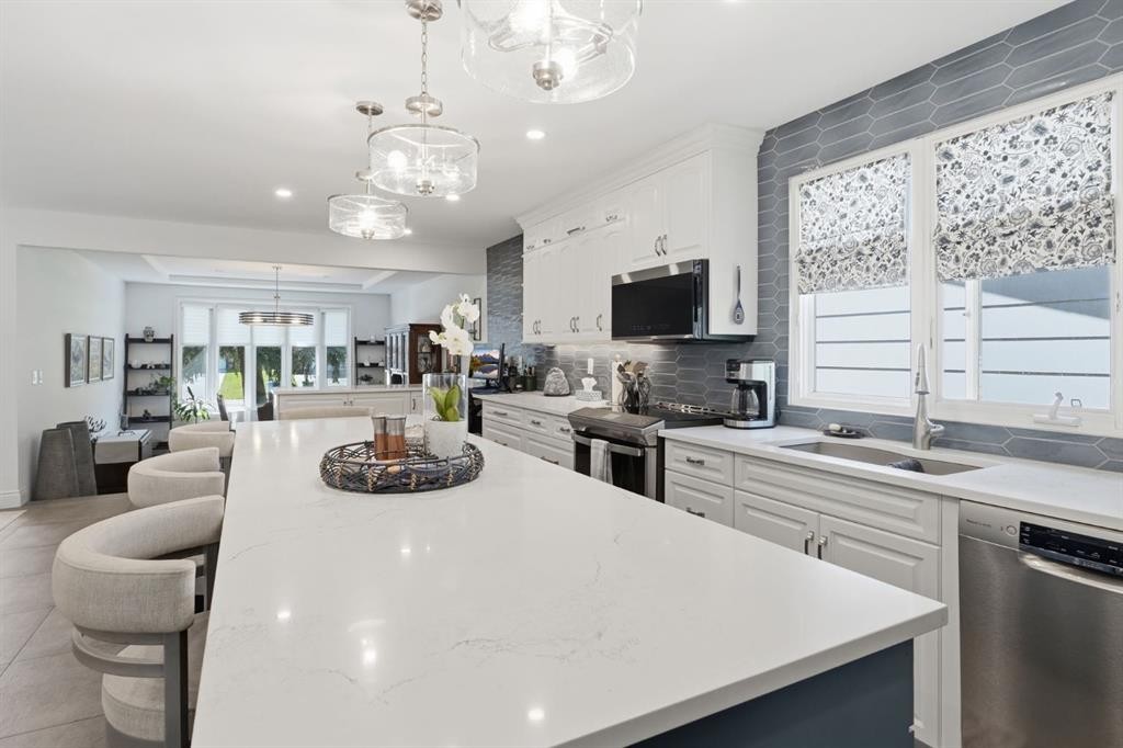 









124


Cantrell

Place Southwest,
Calgary,




AB
T2W1X2

