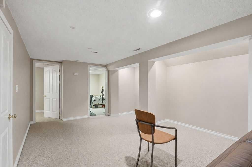 









2808


19

Street Northwest,
Calgary,




AB
T2M 3V8

