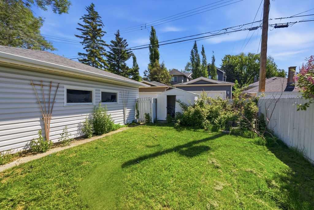 









2808


19

Street Northwest,
Calgary,




AB
T2M 3V8


