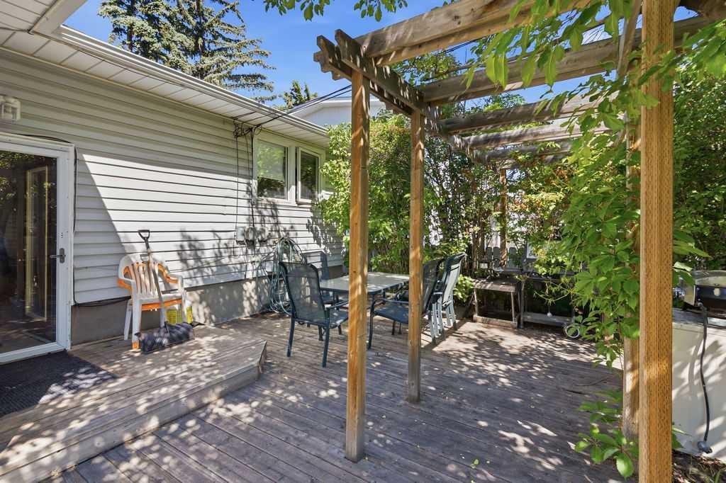 









2808


19

Street Northwest,
Calgary,




AB
T2M 3V8

