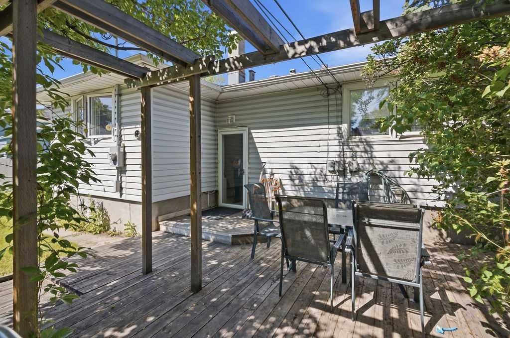 









2808


19

Street Northwest,
Calgary,




AB
T2M 3V8

