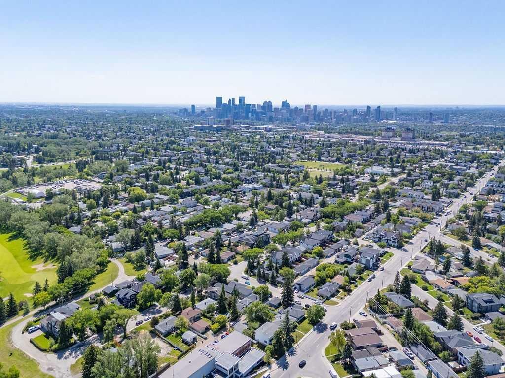









2808


19

Street Northwest,
Calgary,




AB
T2M 3V8

