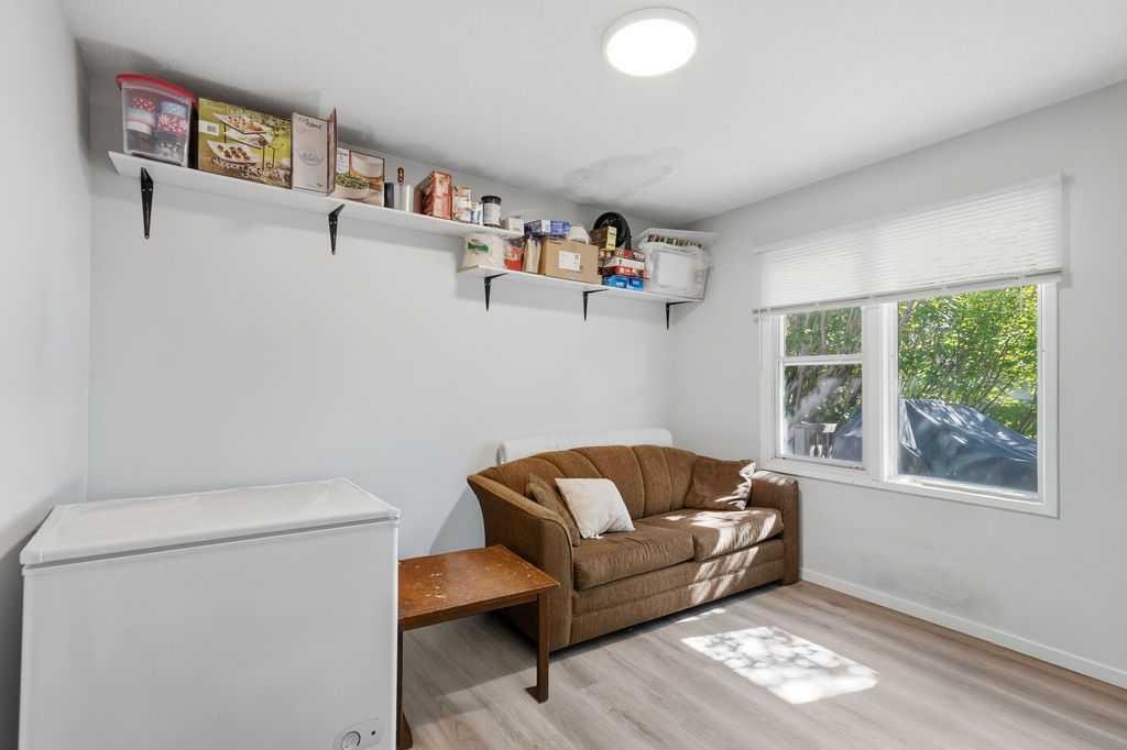 









2812


19

Street Northwest,
Calgary,




AB
T2M 3V8

