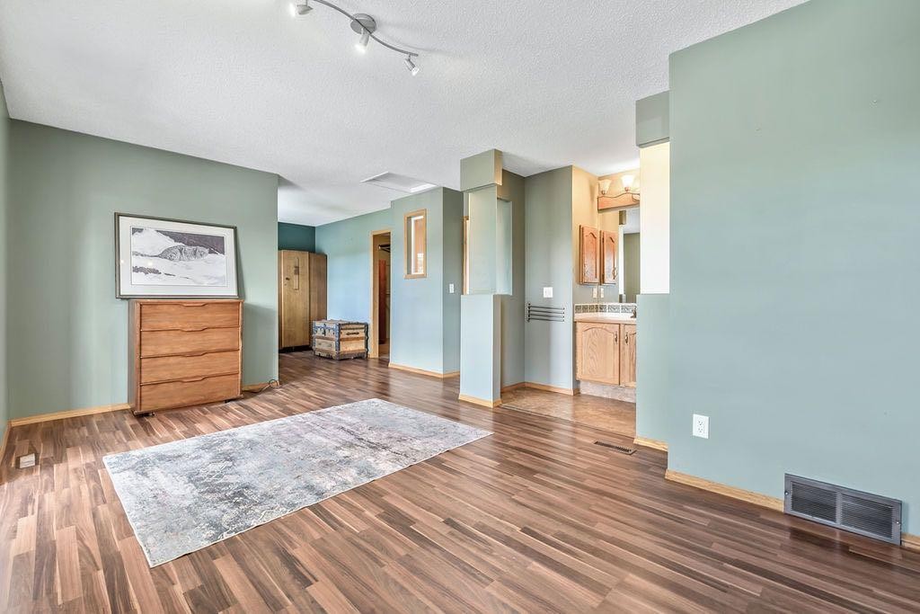 









24


Cimarron Meadows

Road,
Okotoks,




AB
T1S 1T1

