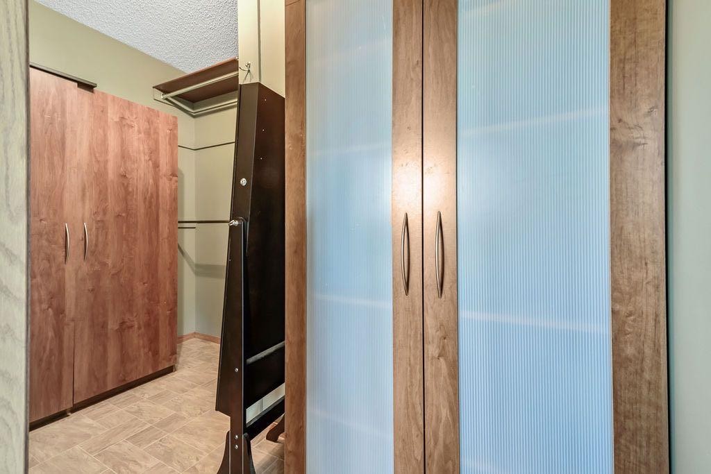









24


Cimarron Meadows

Road,
Okotoks,




AB
T1S 1T1

