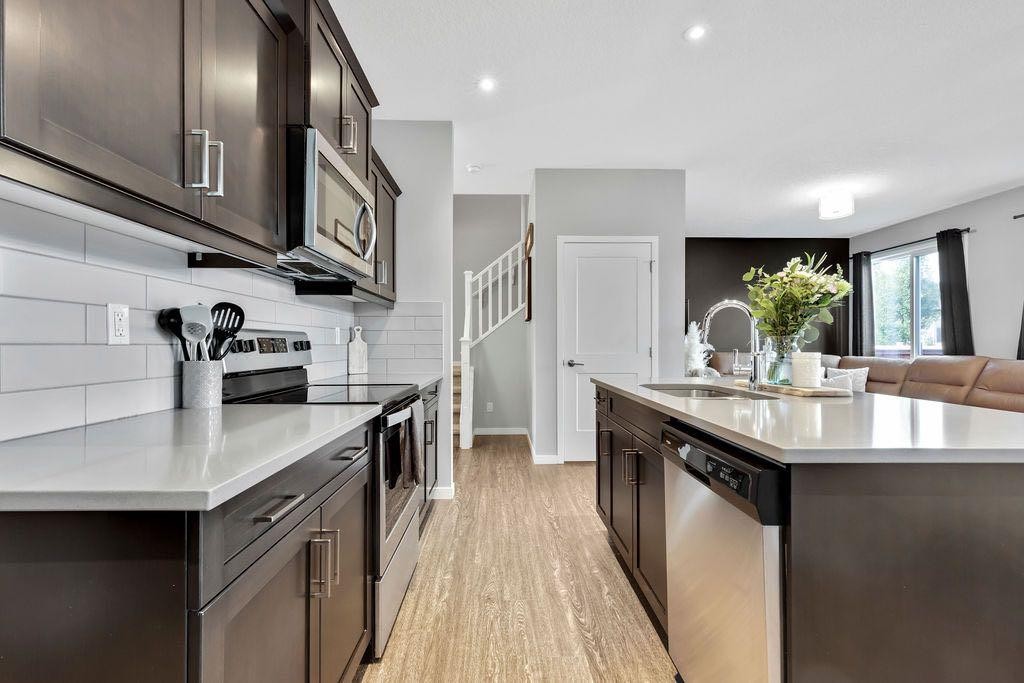 









1714


Montgomery

Gate Southeast,
High River,




AB
T1V0H6

