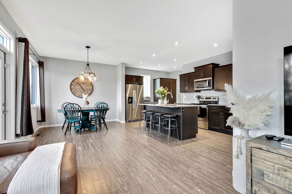 









1714


Montgomery

Gate Southeast,
High River,




AB
T1V0H6


