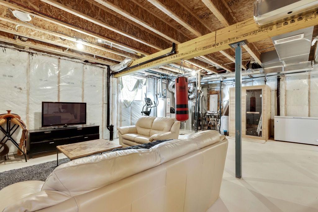 









1714


Montgomery

Gate Southeast,
High River,




AB
T1V0H6

