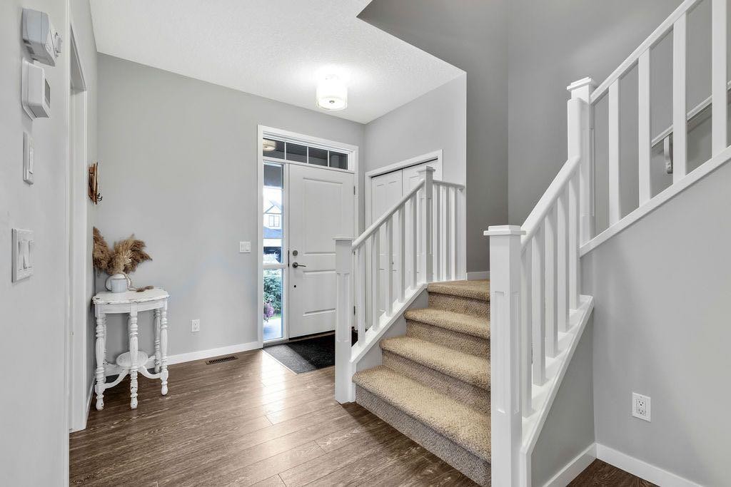 









1714


Montgomery

Gate Southeast,
High River,




AB
T1V0H6

